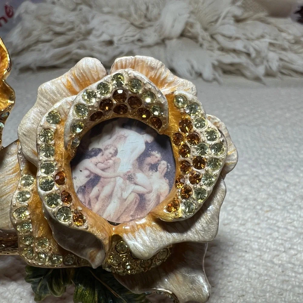 Rucinni‎ Ornate Double Rose Picture Frame Rhinestone Vintage Style Gold Tone